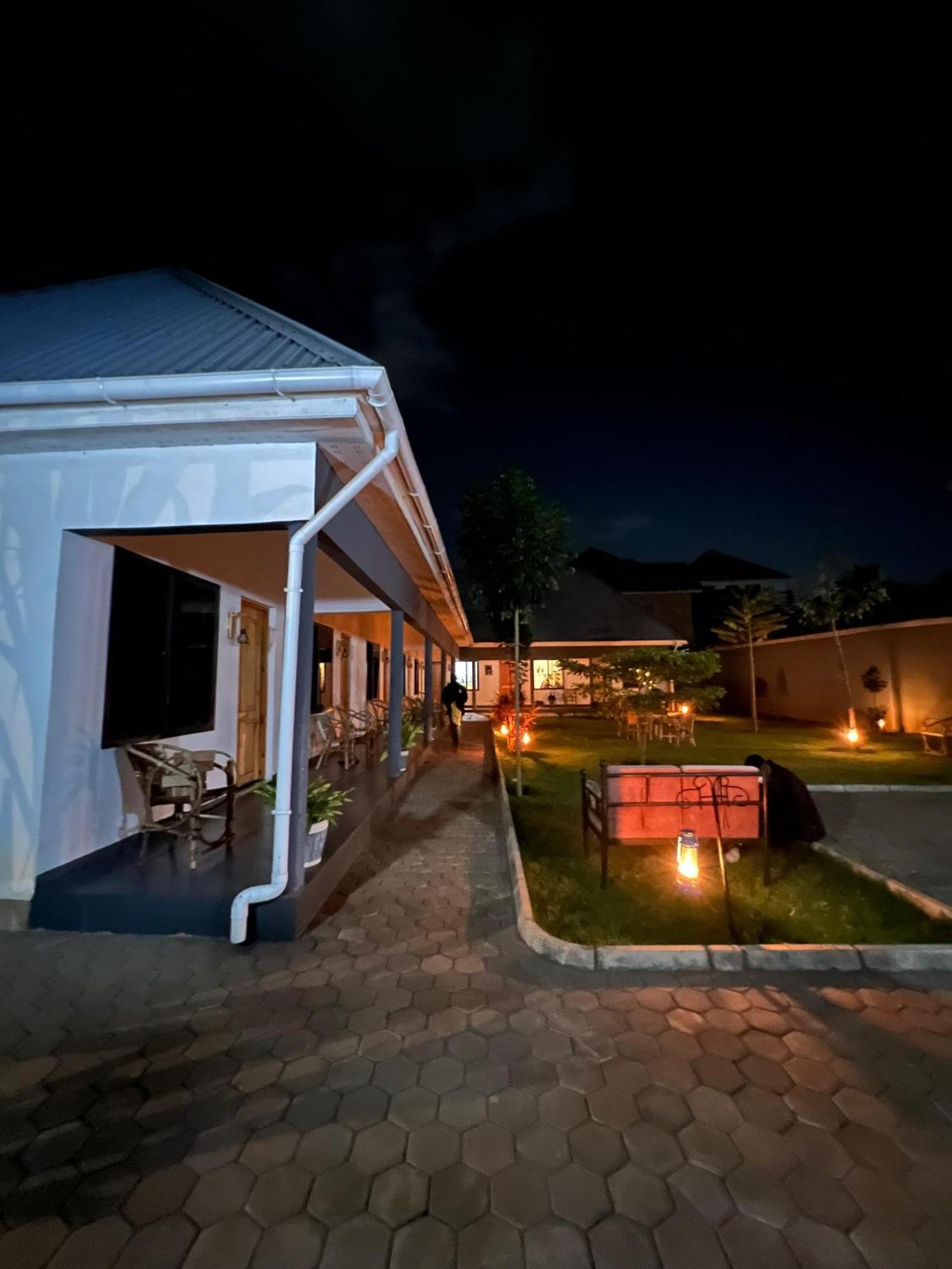 Hakuna Woga Inn Arusha Exterior foto